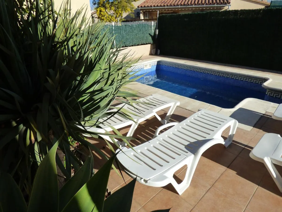 Holiday home Cecilia Villa Riumar
