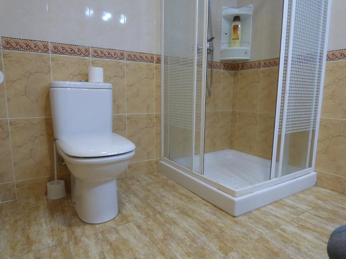 Vila Cecilia Riumar 0*,  Španělsko